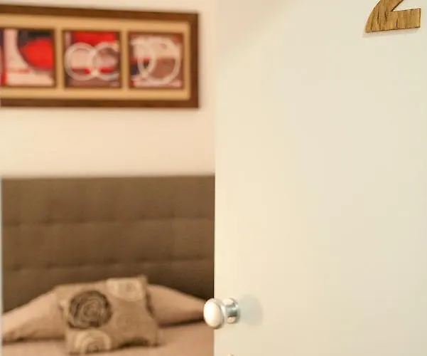 Garden House - Luxury - Self Check-in Only 4* Roma