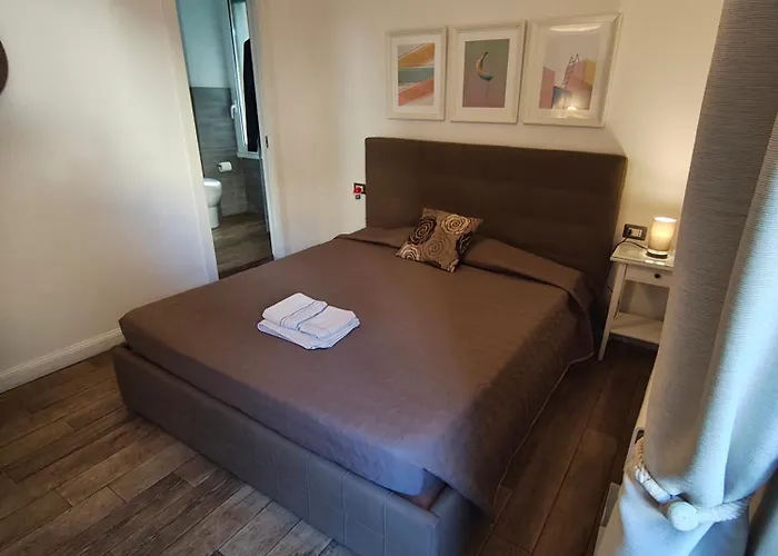 Garden House - Luxury - Self Check-in Only 4*