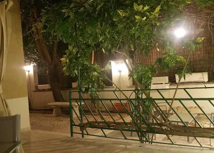 Garden House - Luxury - Self Check-in Only Casa de hóspedes Roma