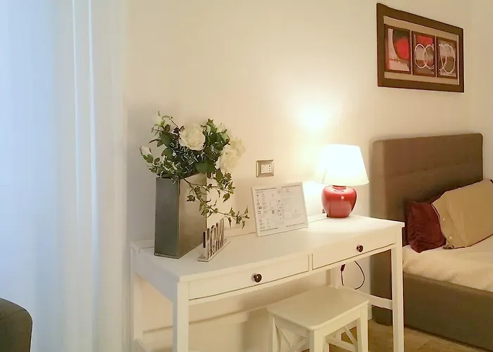 Casa de hóspedes Garden House - Luxury - Self Check-in Only 4*
